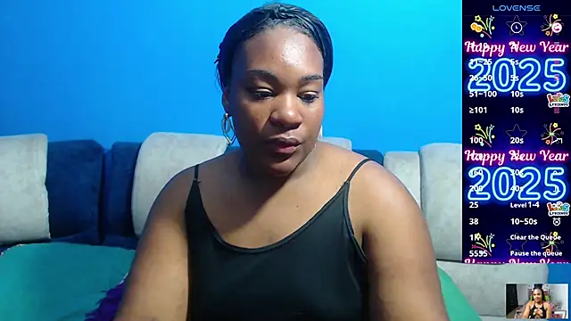 Snapshot of the_pearl199 chatting on January 15, 5:19 am the pearl199 online show from January 15, 5:19 am
