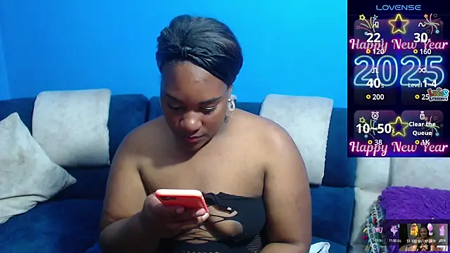 Snapshot of the_pearl199 chatting on January 25, 2:47 am the pearl199 online show from January 25, 2:47 am