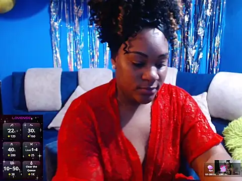 Snapshot of the_pearl199 chatting on October 1, 2:28 am the pearl199 online show from October 1, 2:28 am