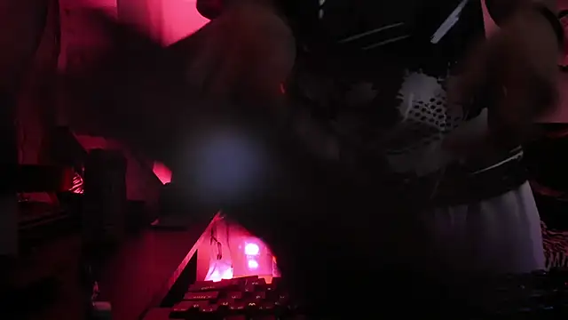 Sisoyalejo420 online show from December 2, 3:12 am