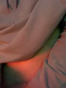 Snapshot of jeffyisabell chatting on January 2, 3:58 am jeffyisabell online show from January 2, 3:58 am