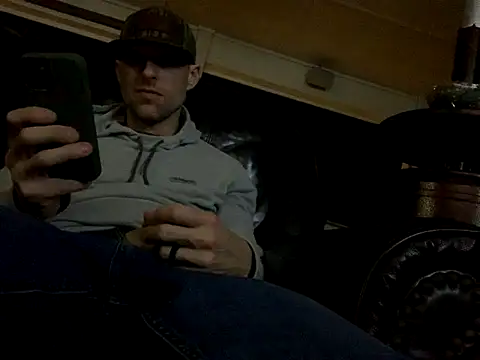 Snapshot of jeffyisabell chatting on November 8, 8:14 am jeffyisabell online show from November 8, 8:14 am