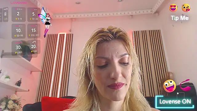 RileyLanna online show from November 18, 3:56 am