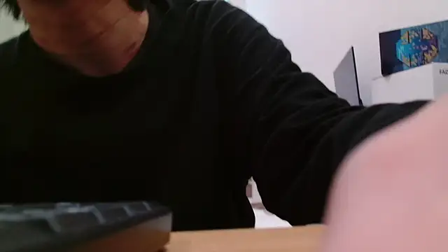 POCARI SWEAT online show from April 7, 2:23 am