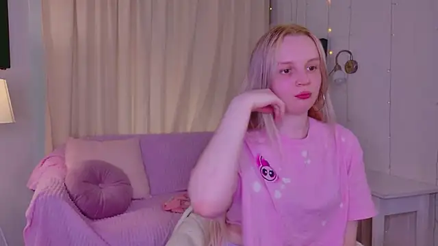 Beatrica Klein online show from May 2, 3:06 pm