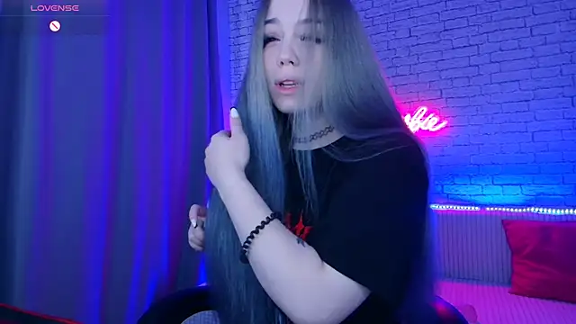 -Stacyy- online show from December 18, 8:09 am