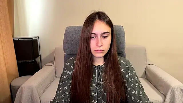 AliceKolltt online show from October 14, 8:37 am