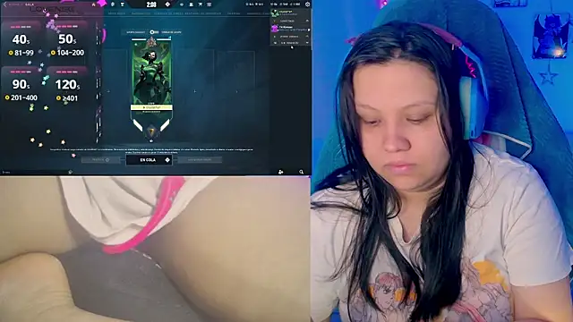 crystal7u7 online show from March 6, 9:09 pm