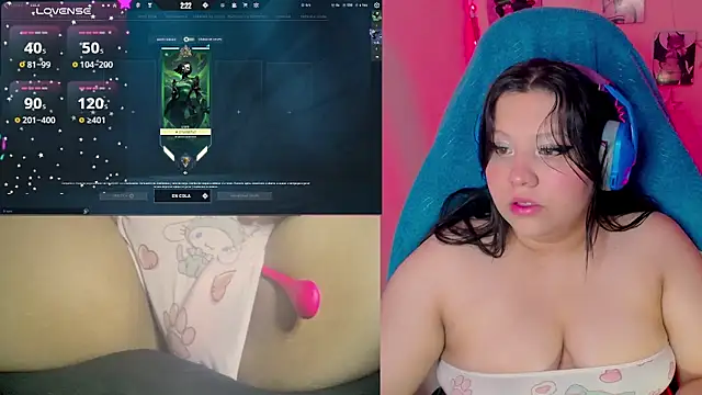 crystal7u7 online show from March 9, 4:44 pm