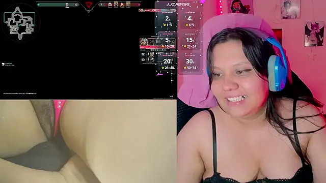 crystal7u7 online show from March 22, 12:49 am