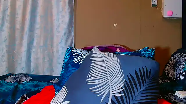 BERNINIBLUSHX89 online show from November 2, 1:30 am