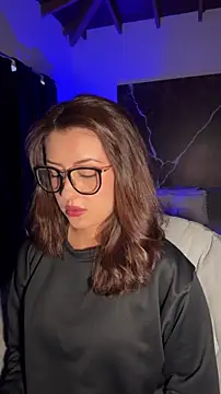 EmaSaenz online show from January 9, 10:00 pm