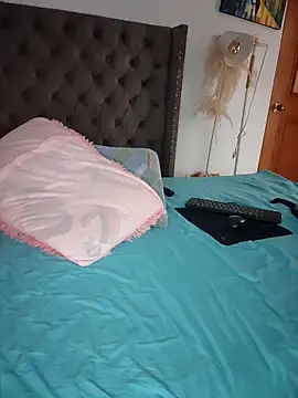 Snapshot of manuela_star chatting on September 23, 9:40 pm manuela star online show from September 23, 9:40 pm