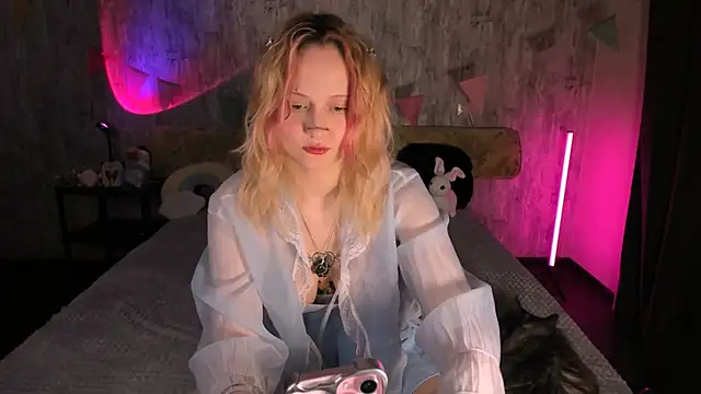 MariaMango online show from February 24, 7:09 pm