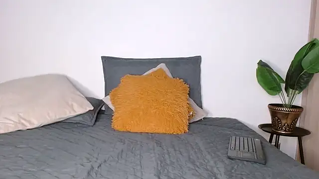 frank myles online show from February 13, 9:22 pm