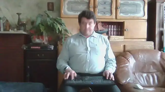 sympatrique online show from March 19, 5:28 pm