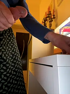 Frank22xx online show from October 18, 6:41 pm