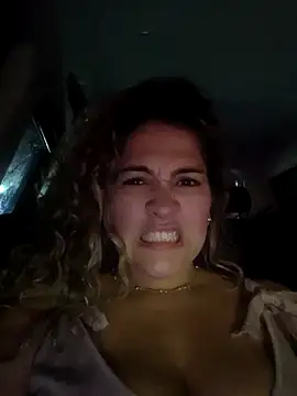 Sara smiiith211 online show from December 6, 11:57 pm