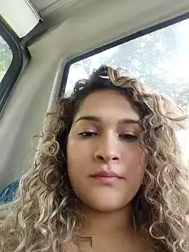 Sara smiiith211 online show from December 8, 3:13 pm