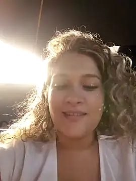 Sara smiiith211 online show from January 9, 1:50 am