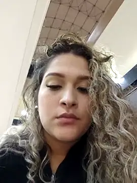 Sara smiiith211 online show from February 22, 11:46 pm