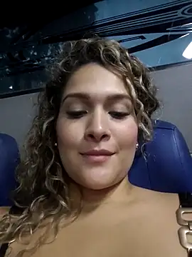 Sara smiiith211 online show from March 3, 11:14 pm