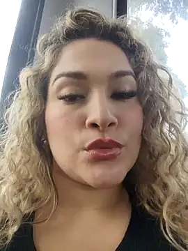 Sara smiiith211 online show from January 17, 5:38 pm