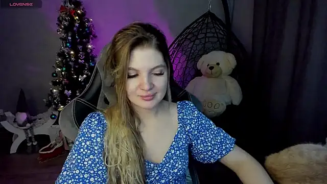 Snapshot of lily_williamss chatting on December 23, 3:07 am lily williamss online show from December 23, 3:07 am