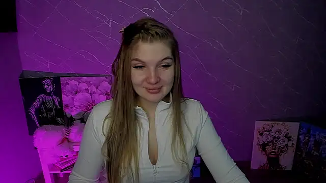 lily williamss online show from May 15, 10:50 pm