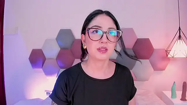 Emilywatsonn online show from March 6, 12:29 am