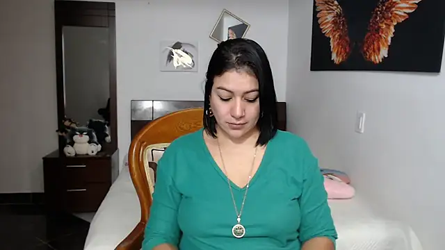 EmilyPeytonn online show from March 18, 1:53 pm