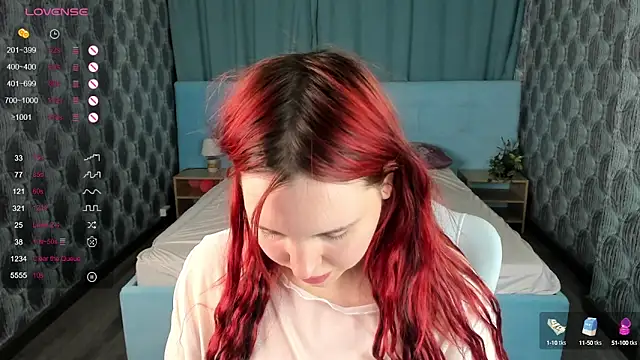 Snapshot of Stacy_Luv chatting on February 5, 1:15 am Stacy Luv online show from February 5, 1:15 am