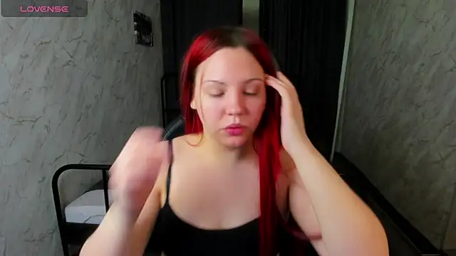 Snapshot of Stacy_Luv chatting on February 17, 1:04 am Stacy Luv online show from February 17, 1:04 am