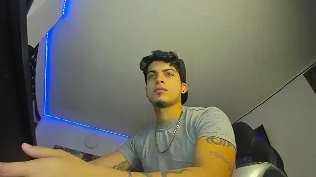 charlie hotxxx online show from December 3, 2:14 am