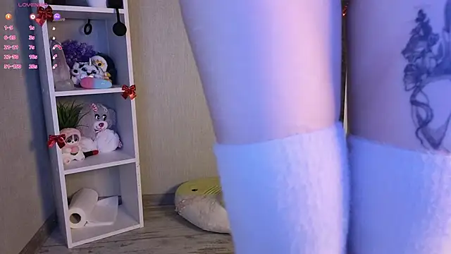 Snapshot of hannah_lourens chatting on March 22, 2:36 pm hannah lourens online show from March 22, 2:36 pm