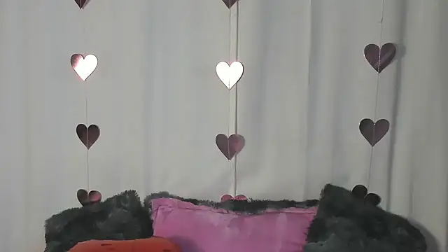 Snapshot of _Emma_Valka chatting on February 12, 1:09 am  Emma Valka online show from February 12, 1:09 am