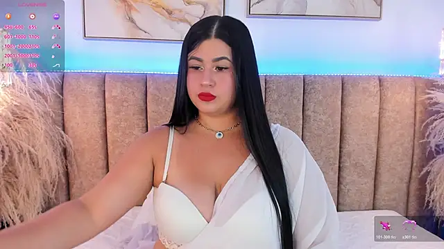 miahkumar online show from November 5, 7:03 pm