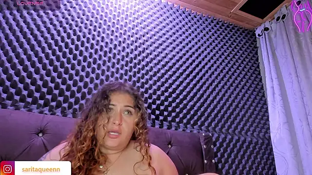 saara queen  online show from December 4, 7:06 am