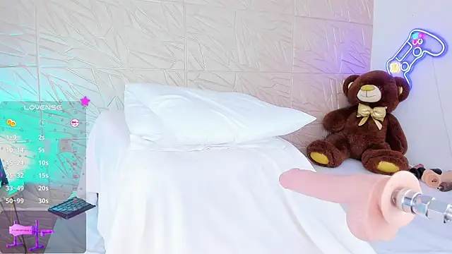 ashley nicoll online show from January 14, 1:49 pm