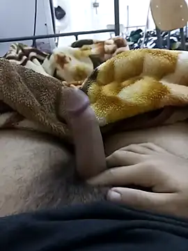 Hot Boy 2004 online show from February 6, 11:48 pm