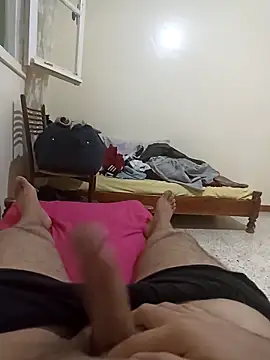 Hot Boy 2004 online show from September 21, 5:47 pm