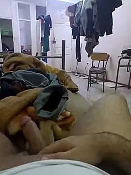 Hot Boy 2004 online show from February 24, 1:25 am