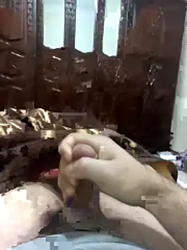 Hot Boy 2004 online show from March 21, 3:15 pm