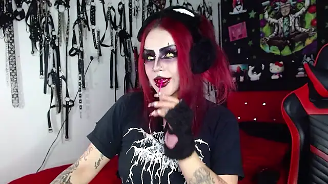 Snapshot of jannaink_ chatting on December 23, 2:45 am jannaink  online show from December 23, 2:45 am