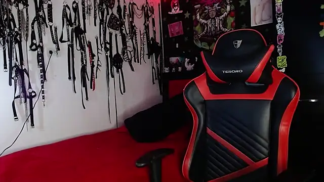 Snapshot of jannaink_ chatting on December 24, 12:33 am jannaink  online show from December 24, 12:33 am