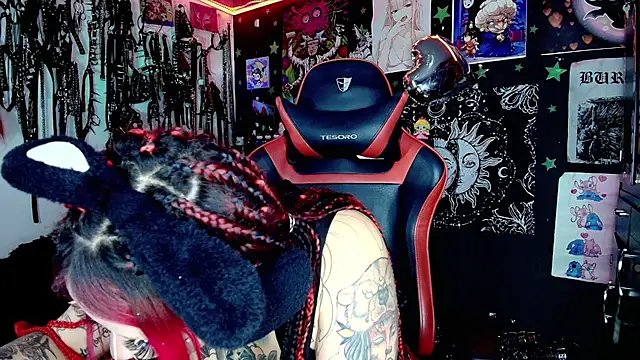 jannaink  online show from December 3, 9:46 pm