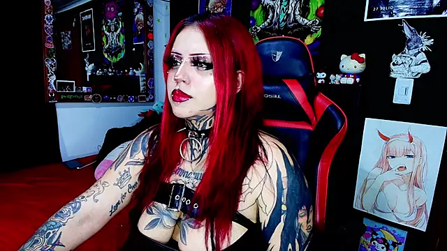 Snapshot of jannaink_ chatting on June 25, 1:27 am jannaink online show from June 25, 1:27 am