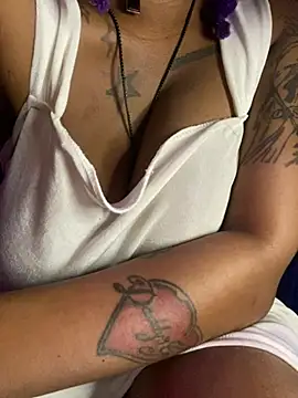 Cherrytowild online show from February 12, 3:51 pm