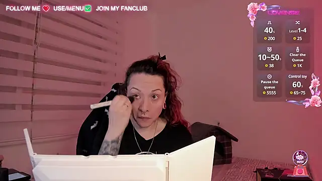 Snapshot of Domina_Deivis chatting on February 24, 6:05 am Domina Deivis online show from February 24, 6:05 am