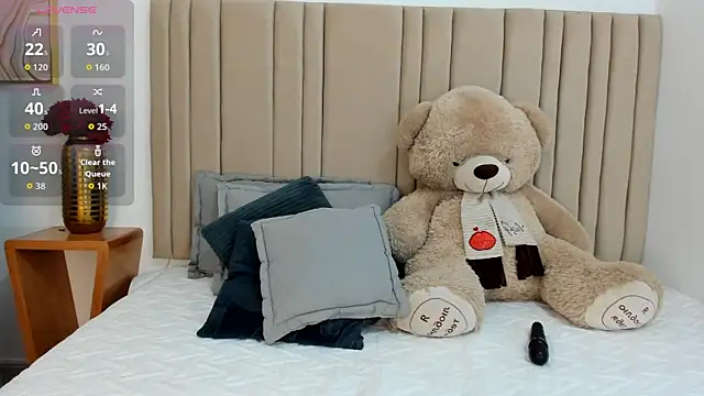 izadii online show from October 30, 7:03 pm